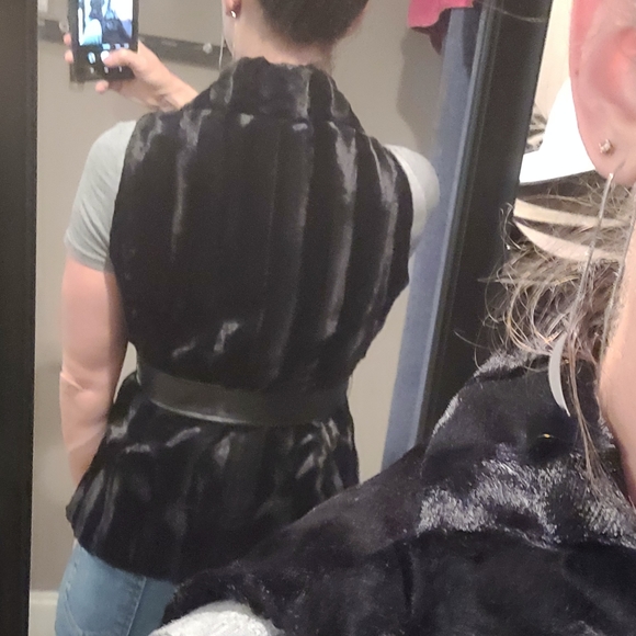 International Concepts Velvet Black Vest - Picture 3 of 7